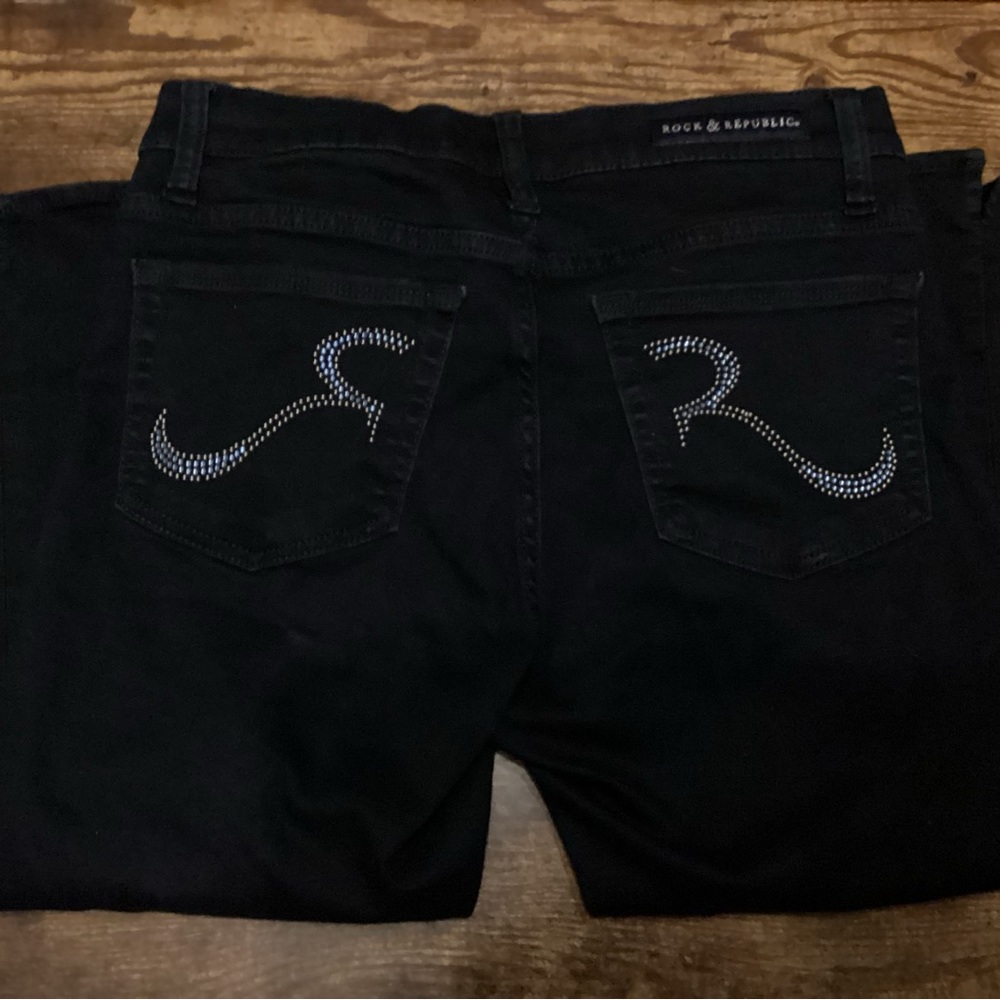 Rock Republic women’s Dark blue capri size 8